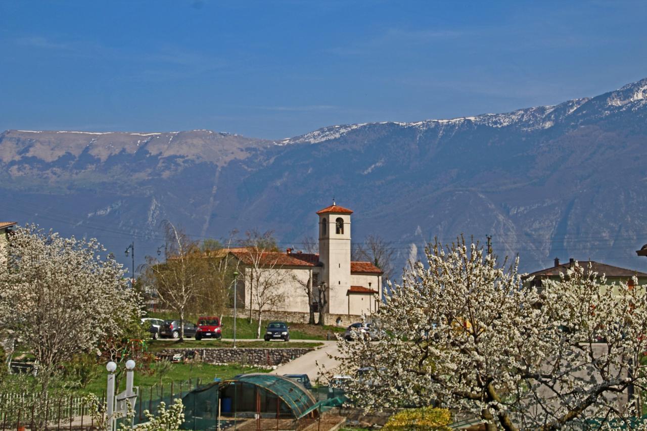 Casa Del Borgo Pregasio Garden And View By Gardadomusmea Villa Tremosine Eksteriør billede