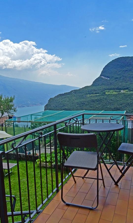 Casa Del Borgo Pregasio Garden And View By Gardadomusmea Villa Tremosine Eksteriør billede